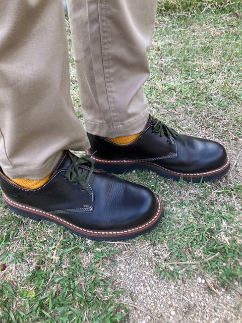 Photo by maru on May 5, 2025 of the Danner Moreland Oxford in Horween Black Chromexcel.