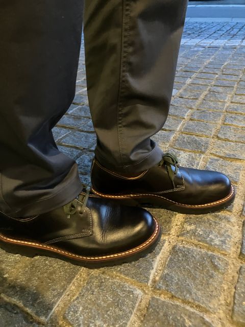 Photo by maru on July 1, 2025 of the Danner Moreland Oxford in Horween Black Chromexcel.