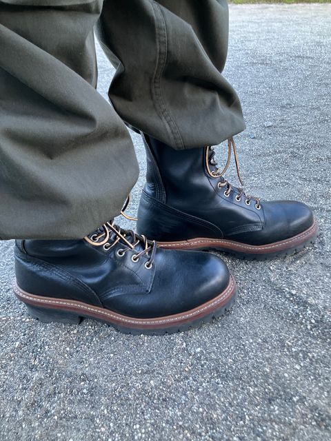 Photo by maru on July 21, 2025 of the Red Wing 8210 Logger Boots in S.B. Foot Black Chrome.