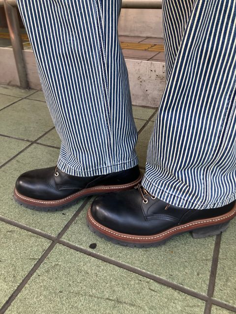 Photo by maru on July 31, 2025 of the Red Wing 8210 Logger Boots in S.B. Foot Black Chrome.