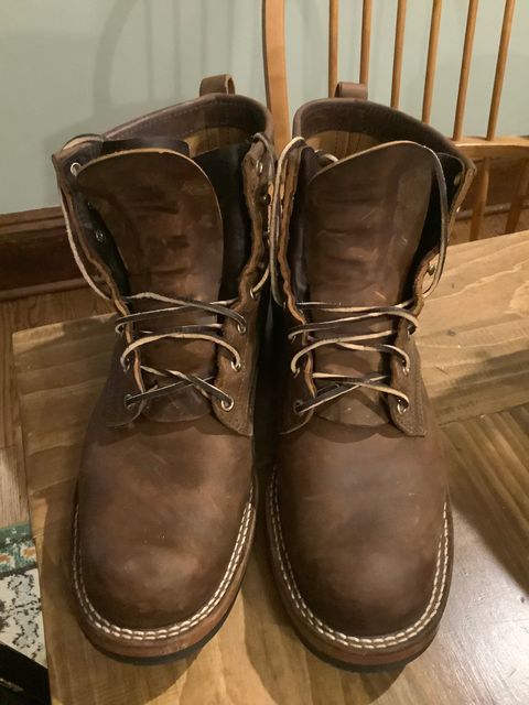 Photo by dmtr on May 8, 2025 of the Nicks Robert in Horween Orange Predator.