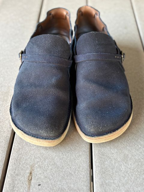 Photo by kablamb11 on October 2, 2025 of the Oak Street Bootmakers Country Loafer in Horween Natural Indigo Chromexcel Roughout.
