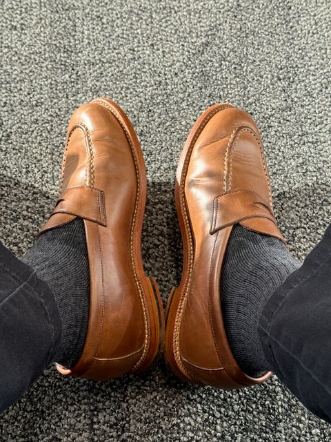 Photo by sprite on July 15, 2026 of the Grant Stone Traveler Penny in Horween Natural Chromexcel.