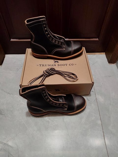 Photo by bootswith_adi on November 27, 2025 of the Truman Upland Boot in Horween Java Waxed Flesh.