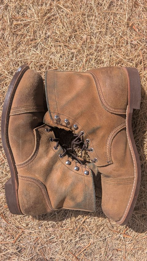 Photo by NoirSclera on March 4, 2026 of the Red Wing Iron Ranger in S.B. Foot Hawthorne Muleskinner.