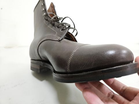 Photo by momatw on July 15, 2026 of the Viberg Halkett Factory Second in Comipel Brown Horsebutt.