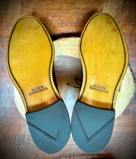 Photo by BlueBootCollective on July 8, 2026 of the Allen Edmonds Park Avenue in Navy Calf.