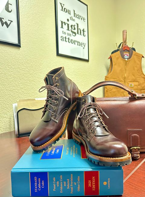 Photo by BlueBootCollective on March 3, 2026 of the Truman 6” Service boot (Plain Toe) in Seidel Brown Double Shot.