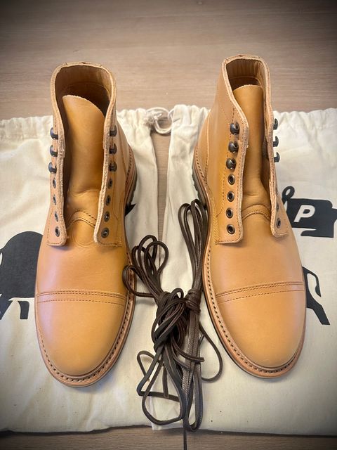 Photo by BlueBootCollective on July 23, 2026 of the Parkhurst Brand LLC The Richmond in Boaventura Natural Spectrum Vegetable Tanned.