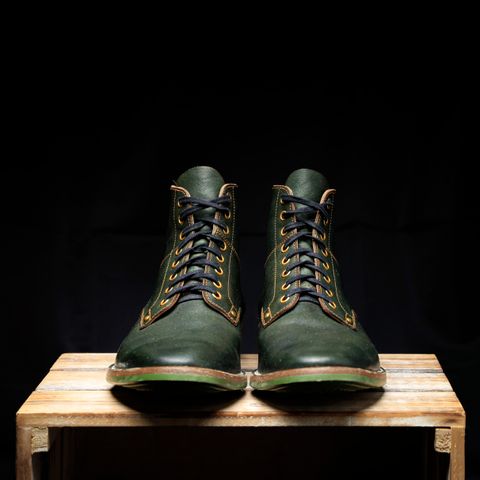 Photo by ScuffedUpKicks on January 6, 2026 of the Iron Boots x Østmo Type 1 in Maryam Dark Green Hand-Dyed Horsehide.