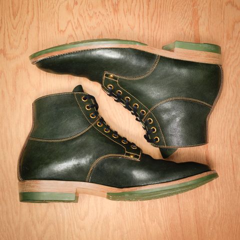 Photo by ScuffedUpKicks on January 5, 2026 of the Iron Boots x Østmo Type 1 in Maryam Dark Green Hand-Dyed Horsehide.