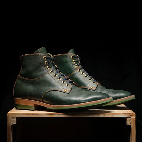 Photo by ScuffedUpKicks on January 6, 2026 of the Iron Boots x Østmo Type 1 in Maryam Dark Green Hand-Dyed Horsehide.