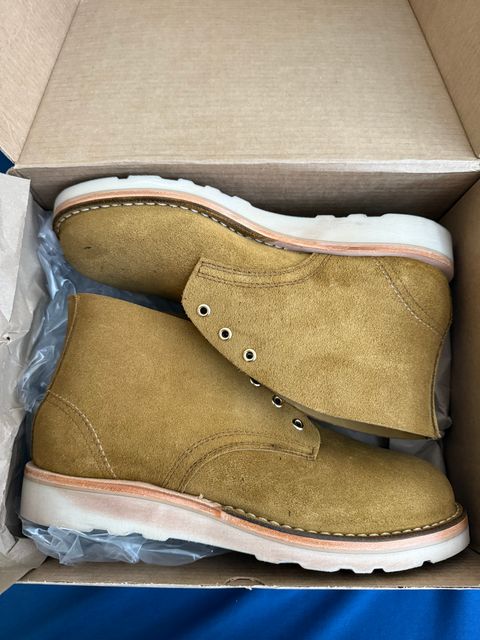 Photo by JBravo on August 12, 2025 of the Nicks Chukka in Tasman Leather Group Coyote Roughout.