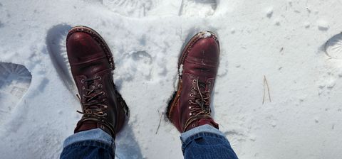 Photo by tastyporkbuns on January 22, 2025 of the White's MP-Sherman Toe Cap in Gallun Leathers Shrunken Calf in Black Cherry.