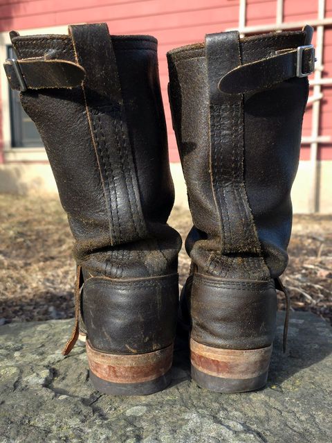 Photo by DaveWilkes on February 5, 2025 of the Wesco Standard And Strange Collab: The Quick Striker in Horween Olive Waxed Flesh.