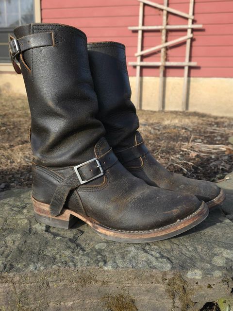 Photo by DaveWilkes on February 5, 2025 of the Wesco Standard And Strange Collab: The Quick Striker in Horween Olive Waxed Flesh.