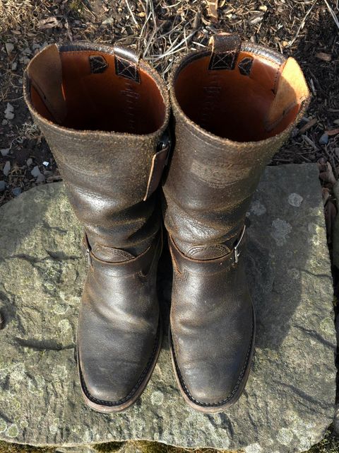 Photo by DaveWilkes on February 5, 2025 of the Wesco Standard And Strange Collab: The Quick Striker in Horween Olive Waxed Flesh.