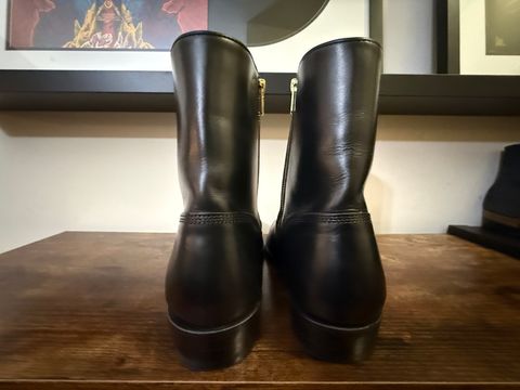 Photo by Shabazkilla on November 20, 2025 of the Grant Stone Elias in Horween Black Chromexcel.