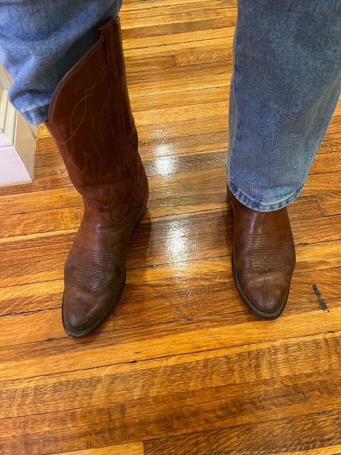 Photo by Hlmazur on September 18, 2024 of the Tony Lama 4013 in Unknown Leather.