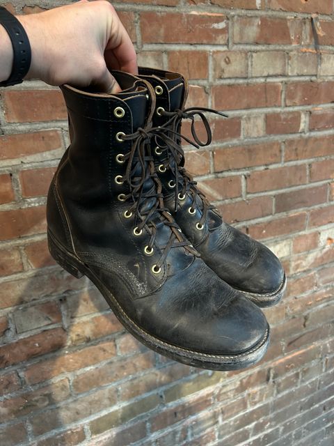 Photo by Wesbornbrand on February 4, 2025 of the Wesborn Custom Model in Horween Black Chromexcel.