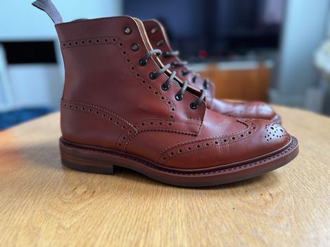 Photo by claus on April 1, 2024 of the Tricker's Stow Country Boot in Marron Antique.