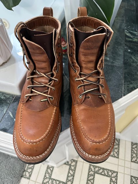 Photo by ds on March 8, 2025 of the Nicks MTO in Horween Natural Dublin.
