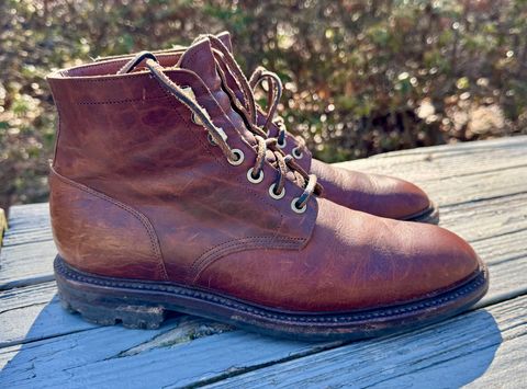 Photo by bigsmallies on March 2, 2025 of the Grant Stone Diesel Boot in Seidel Walnut Bison.