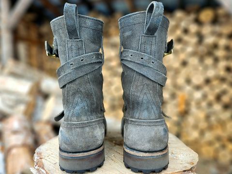 Photo by Theakkid on November 4, 2024 of the Nicks TankerPro in Nicks/Seidel 1964 Ash Gray Roughout.