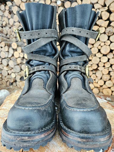 Photo by Theakkid on December 5, 2024 of the Nicks TankerPro in Nicks/Seidel 1964 Ash Gray Roughout.