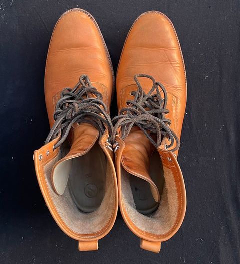 Photo by MMcC on February 5, 2025 of the Skuce Shoes 8" Derby Boot MTO in Horween Natural Dublin.