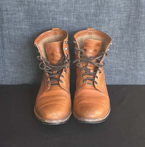 Photo by MMcC on April 4, 2025 of the Skuce Shoes 8" Derby Boot MTO in Horween Natural Dublin.