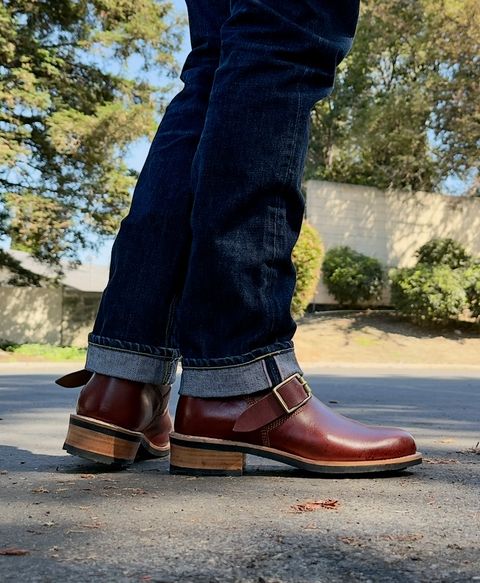 Photo by SundayDuffer on July 2, 2025 of the Craft & Glory 2.0 in Full Grain Waxed Water Buffalo.