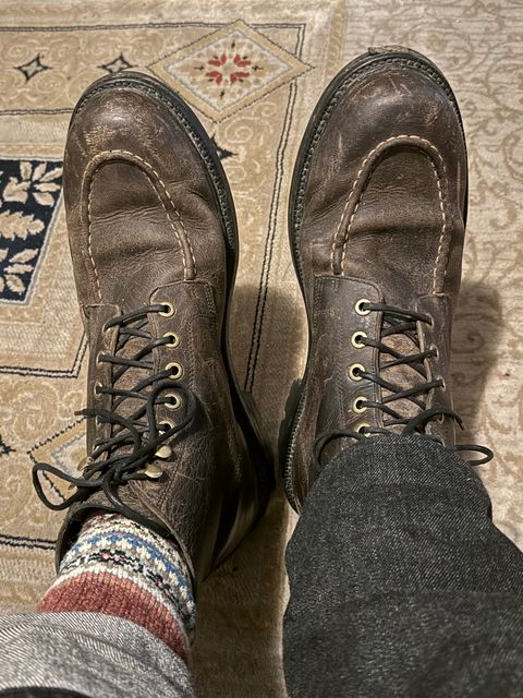 Photo by cabournmallory on November 8, 2025 of the Grant Stone Brass Boot in Black Waxed Deer.