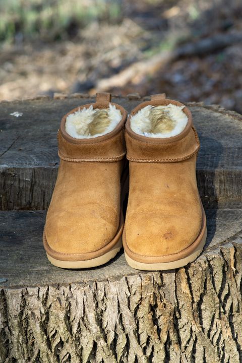 Photo by Barbaq on April 4, 2026 of the Ugg Classic Ultra Mini in Chestnut Sheepskin.