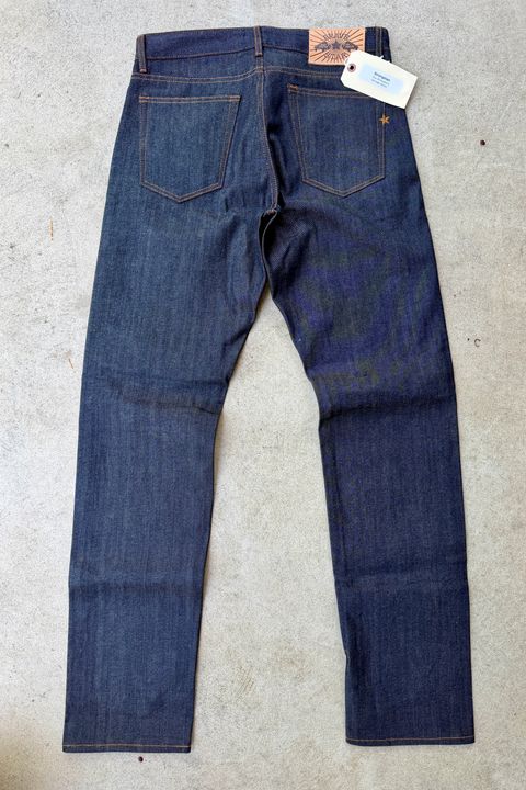 Photo by manco on July 25, 2026 of the Brave Star Strongman in 13 Oz “Brownstone” Raw Selvedge Denim (100% Cotton).