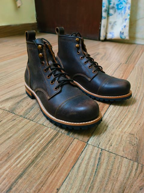 Photo by Nakul on April 3, 2025 of the Craft & Glory 6" Ranger Boots in Full Grain Bufallo Oiled Leather.