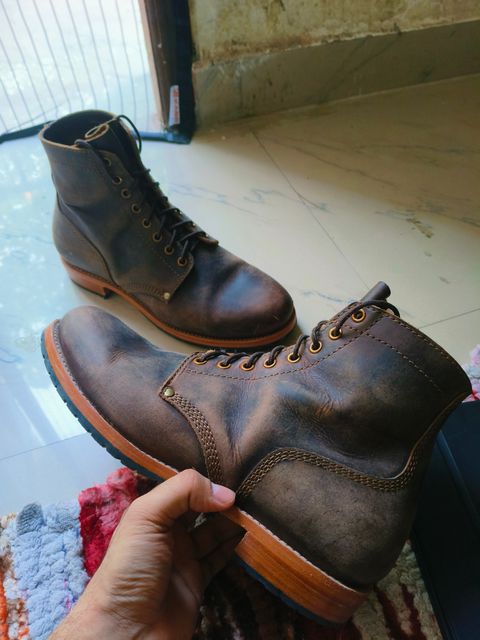 Photo by Nakul on April 15, 2025 of the Craft & Glory 1943 Service Boots in Full Grain Waxed Water Buffalo.