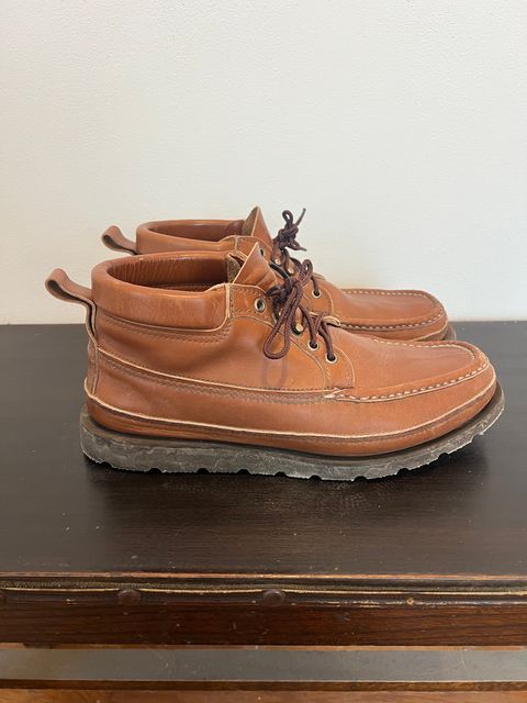 Photo by Chainstitch_1893 on December 5, 2025 of the Russell Moccasin Co. Traveling Sportsman in Tanneries Haas Tan French Veal.