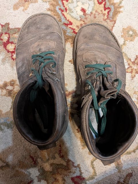 Photo by Valliant on January 1, 2026 of the Jim Green African Ranger Barefoot Boot in Houston Brown.