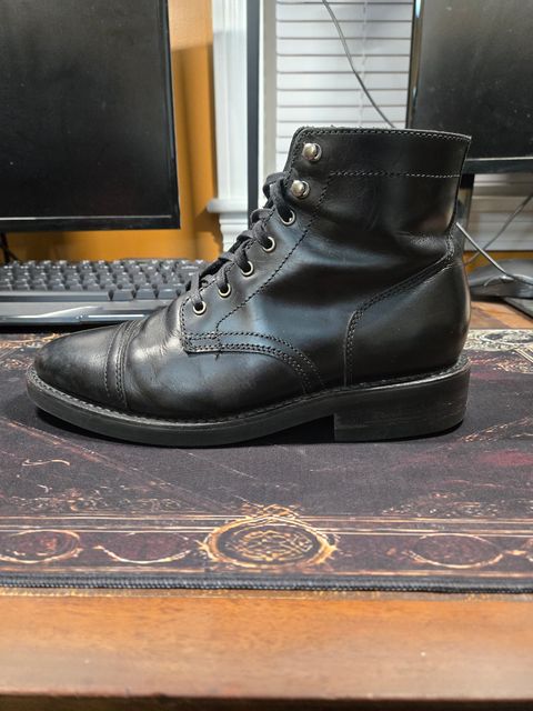 Photo by Jackpot_Johnson on July 24, 2026 of the Thursday Captain in Black Full Grain.
