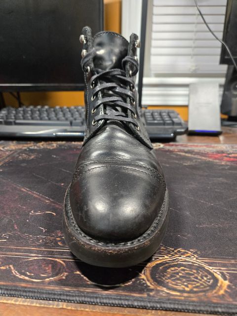 Photo by Jackpot_Johnson on July 24, 2026 of the Thursday Captain in Black Full Grain.