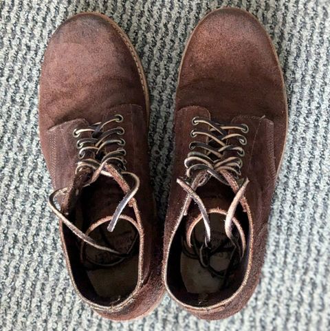 Photo by stridersubs on November 4, 2024 of the Oak Street Bootmakers Field Boot in Seidel Black Walnut Stampede Roughout.