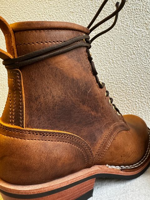 Photo by brvcha on December 8, 2025 of the Nicks Robert in Horween Orange Predator.