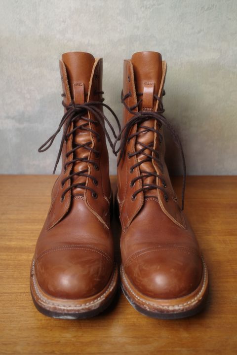 Photo by LydiaWinters on February 5, 2025 of the Tricker's Lucia Super Boot in Tanneries Haas Gold.