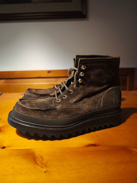 Photo by SimOnthEdge on January 21, 2026 of the Shoto Unknown Model in Unknown Natural Veg Tan.