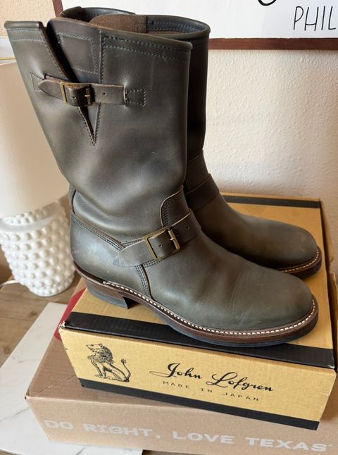 Photo by BamaBoyinTx on April 21, 2025 of the John Lofgren Wabash Engineer Boots in Badalassi Carlo Grigio Minerva Liscio.
