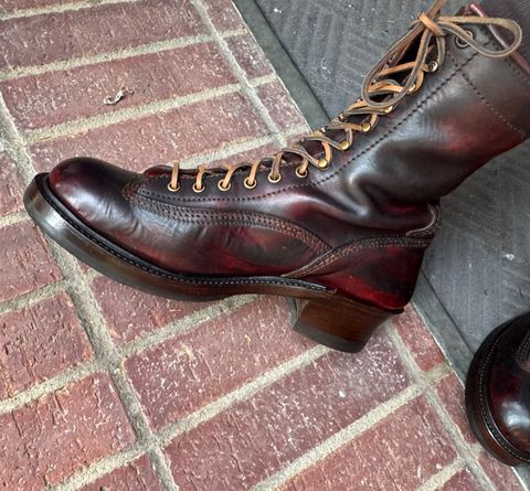 Photo by BamaBoyinTx on April 29, 2025 of the John Lofgren Donkey Puncher Boots in Badalassi Carlo Bone Minerva Liscio.
