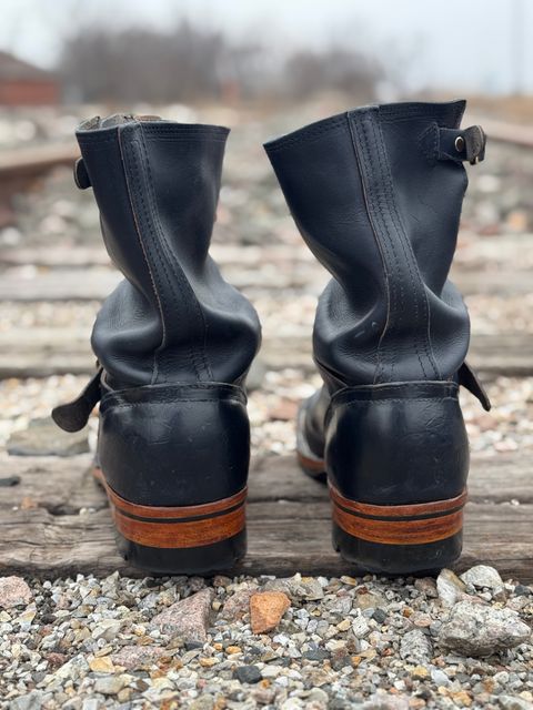 Photo by BamaBoyinTx on February 4, 2025 of the Nicks StationMaster in Wickett & Craig Double Stuffed Navy.