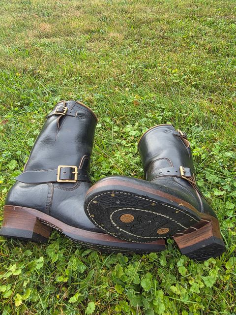 Photo by benderschweiz on July 11, 2026 of the Role Club Engineer Boots in Shinki Hand-Finished Black Horsehide.