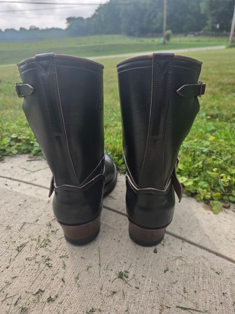 Photo by benderschweiz on July 11, 2026 of the Role Club Engineer Boots in Shinki Hand-Finished Black Horsehide.